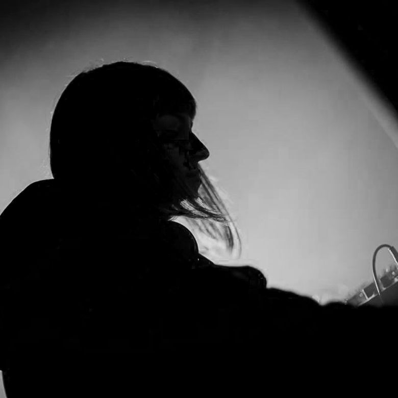 Ivna Ji - Mildly Serious Thumbnail