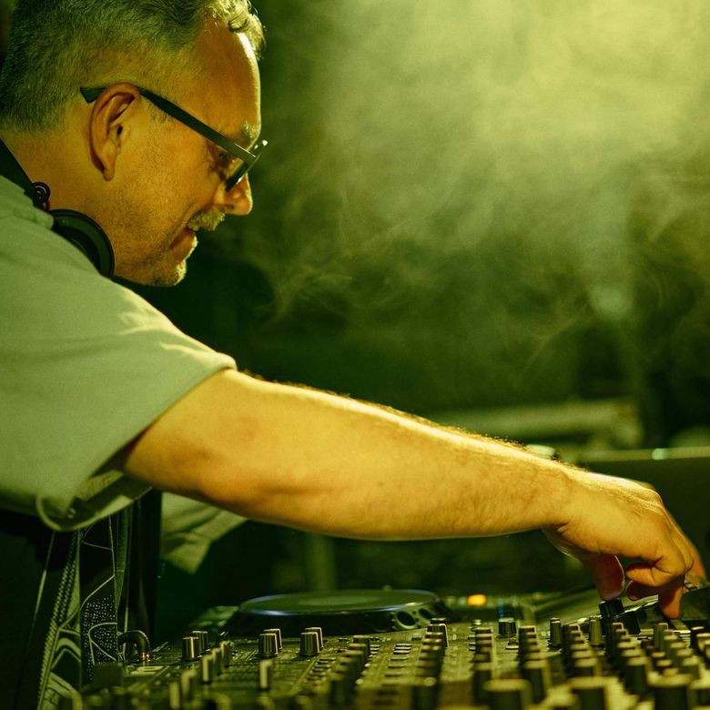 Tronik Youth - Mix for Sicko Disko (04/2022) Thumbnail